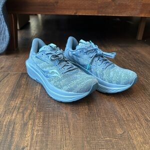 Saucony | ECHELON 9